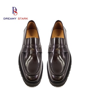 Chaussures Oxford pour hommes en cuir véritable brillant de haute qualité, fabriquées à la main en Italie, logo personnalisé, légères, confortables et respirantes pour l'automne - Product Image 3