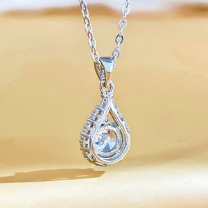 Waterdruppel Moissanite hanger ketting S925 sterling zilver peer geslepen D kleur gecertificeerde luxe choker voor vrouwen jubileum - Product Image 3
