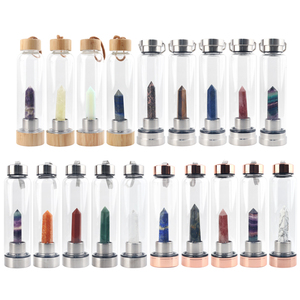 Bouteille d'eau en verre de bambou avec logo personnalisé de qualité supérieure, infusée de cristaux énergétiques, couleur or rose, bouteille d'eau élixir infusée de cristaux - Product Image 1