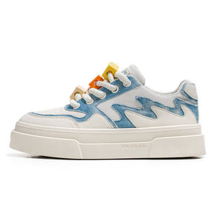 Zapatos de Skateboarding de Cuero para Hombre 2025, Zapatos Casuales con Suela Gruesa, Zapatos Planos de Lona Transpirables para Jóvenes que Aumentan la Altura - Product Image 5