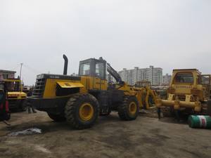<b>Used</b> Komatsu WA380 Loader with Fork, Wood Handing <b>Machine</b> Komatsu WA380 - Product Image 2