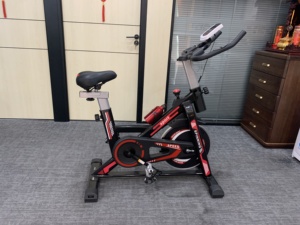 Vélo d'exercice professionnel pour la maison, équipement de fitness familial, vélo de spinning avec roue d'inertie de 6 kg - Product Image 5