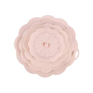 Couvre-gobelets en silicone réutilisables en forme de fleur, personnalisés en usine - Product Image 1