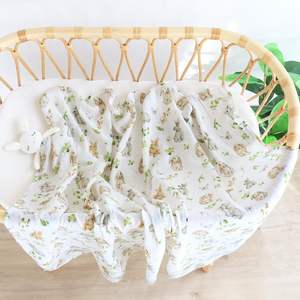 100% coton mousseline 2 couches bébé couverture Premium doux Durable blanc lapin vert feuille imprimer nouveau-né Swaddle couverture - Product Image 3