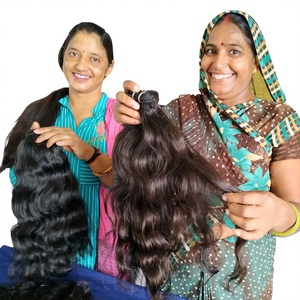 Extensiones de Cabello Virgen Indio Natural Sin Procesar con Cutícula Alineada, Ondulado Sedoso, Color Negro, Ondas Profundas Sueltas, Fusion Remy - Product Image 1