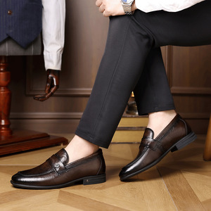 Zapatos de Cuero para Hombre Primavera 2026 - Calzado Formal de Negocios para Traje - Zapatos Casuales de Alta Gama para Hombre - Cuero Genuino - Product Image 3