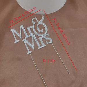 MR & Mme DGC-067 Décorations de gâteau de mariage élégantes en alliage de zinc avec de magnifiques strass pour le seigneur et la seigneurie - Product Image 2