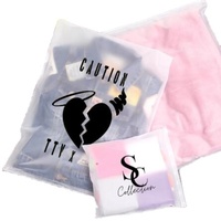 Nouvel emballage en plastique Logo personnalisé sac à fermeture éclair en plastique givré mat pour vêtement t-shirt maillots de bain vêtements