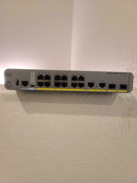 WS-C3560CX-12TC-S, 12 Port 3560-CX Data IP Base Switch 12