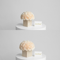 Lovebay – Fleurs éternelles de haute qualité dans un vase en travertin – Roses préservées longue durée dans un vase en pierre