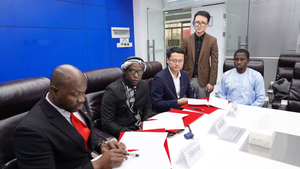 אבטיח מים מרוכז מיץ מזון נוזלי שמן עבור טבק וטעמים תעשייתיים ארוזים בבקבוק - Product Image 6