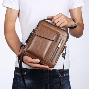 Benutzer definierte geprägte Logo Low MOQ Leder Umhängetasche <span class=keywords><strong>Man</strong></span> Messenger <span class=keywords><strong>Bag</strong></span> - Product Image 1