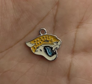 Pendentif sportif de l'équipe de football américain des Indianapolis Colts, avec logos de 32 équipes, série sportive, finition huileuse - Product Image 2