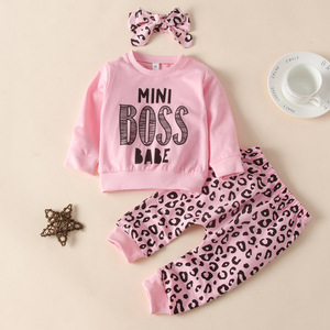 Vente en gros de vêtements pour enfants, nouveaux modèles, ensembles de vêtements pour filles, vêtements de famille à motifs de dessins animés, ensemble 3 pièces - Product Image 2