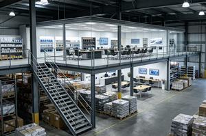 Système de plancher en mezzanine modulaire robuste pour plateforme de stockage en entrepôt - Product Image 4