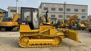 รถดันดินตีนตะขาบ CAT D4C ระบบไฮดรอลิก สำหรับงานปรับระดับพื้นที่ งานก่อสร้างถนน งานเหมือง งานเคลียร์พื้นที่ และงานเคลื่อนย้ายดิน - Product Image 4