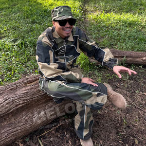 Chaqueta con cremallera personalizada y pantalones de nailon, conjunto de Jogger de dos piezas de camuflaje, chándales cortavientos de camuflaje de poliéster para hombre - Product Image 5