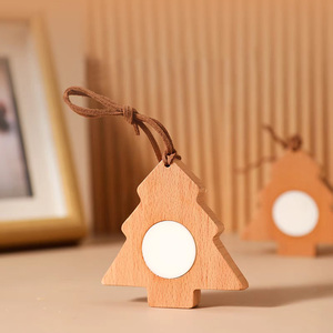 Nouvel arrivage de diffuseur de parfum de voiture en forme d'arbre de Noël personnalisable en bois de <span class=keywords><strong>cerisier</strong></span> massif frais à l'air libre - Product Image 6