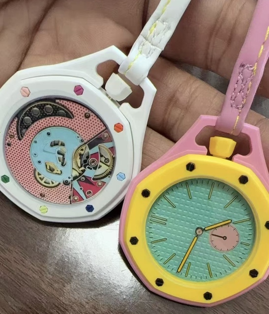 2026 New Men's and Women's Cartoon Pendant Quartz Watch 5mm case Thickness Pointer Display Waterproof Wholesale Original