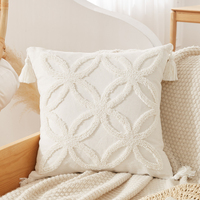 Housse de coussin décorative style ferme avec pompons pour la maison