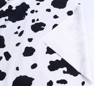 Échantillon gratuit 100% Polyester housse de canapé en velours Animal <span class=keywords><strong>noir</strong></span> <span class=keywords><strong>et</strong></span> <span class=keywords><strong>blanc</strong></span> motif <span class=keywords><strong>vache</strong></span> pour <span class=keywords><strong>tissu</strong></span> tissé en Polyester imprimé - Product Image 2