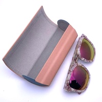 Accessoires pour lunettes : Étuis à lunettes, Boîtes de rangement, Pochettes personnalisées pour lunettes de soleil et lunettes optiques