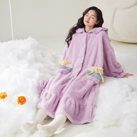 Peignoir à capuche en polaire corail avec logo brodé personnalisé, robe de nuit thermique en peluche pour femme, vente en gros en vrac