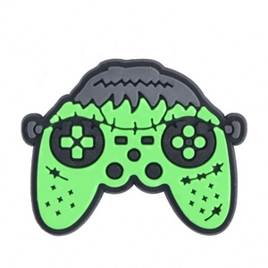 Charm per scarpe fantasma cane da passeggio Charm per scarpe per il viso fantasma per il regalo di Halloween da urlo - Product Image 3