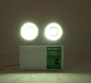 Luz DE EMERGENCIA LED recargable con certificado CE Batería con batería de litio Centro comercial de litio Función de emergencia de 3 horas - Product Image 2