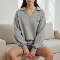 Ensemble de survêtement 2 pièces pour femme : Sweat-shirt polo court à col contrastant et col en V, pantalon de survêtement large, couleur anthracite, vente en gros