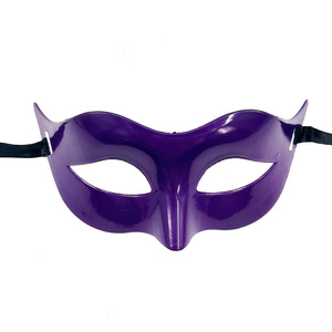 Masques en plastique peints à la bombe de couleur unie Masques de fête Hommes Femmes Costumes de carnaval d'<span class=keywords><strong>Halloween</strong></span> Décorations de fête dansante - Product Image 3