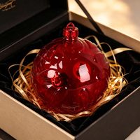 Boule de Noël en verre rouge gaufré exquise, ornement suspendu pour arbre de Noël, décoration de fête à domicile, cadeau saisonnier élégant pour la famille
