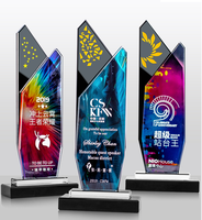 Trophée personnalisé en verre acrylique massif avec base, impression UV, écologique et poli – Idéal comme cadeau d'entreprise ou souvenir.