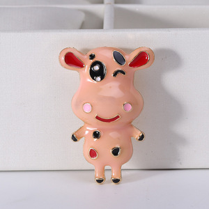 Broche de Vaca Pequena Exquisito e Fofo de Alta Qualidade para Homens e Mulheres, Acessórios de Vestuário Versáteis e Exquisitos - Product Image 4