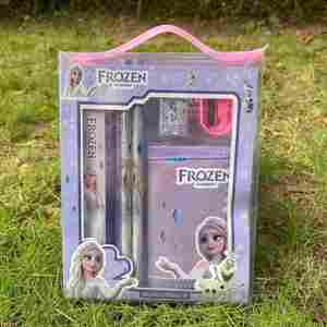 Lindo Juego de Papelería Kawaii de Cinco Piezas para Regalos de Cumpleaños Infantiles y Uso en la Oficina, Incluye Libros, Pins y Otros Artículos Esenciales, Color Personalizado - Product Image 4