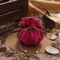 Sacs d'emballage cadeau créatifs en soie gaufrée avec cordon, pour souvenirs de mariage, cadeaux d'anniversaire, transfert thermique pour les fêtes
