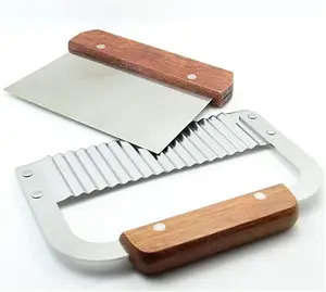 להתקמט ופר, גלי תפוחי אדמה סבון חיתוך כלי צרפתית ומטגנים מבצע נירוסטה להב עץ ידית Serrator חיתוך סכין