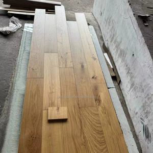 Suelo de <span class=keywords><strong>madera</strong></span> de roble europeo para interiores, <span class=keywords><strong>madera</strong></span> mate cepillada, más estilos, suelo de roble blanco para sala de estar - Product Image 1