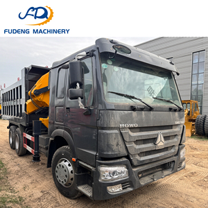 <span class=keywords><strong>Camion</strong></span> benne Sinotruk HOWO 6x4, 40T, Euro 2, 371HP, <span class=keywords><strong>occasion</strong></span>, avec grue de levage pour l'Afrique - Product Image 2
