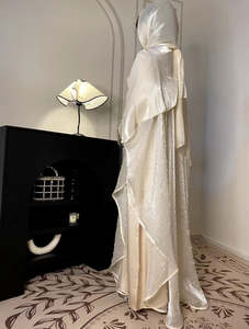 Capa Transparente con Cuentas de Perlas Elegante y de Lujo Personalizada LEDUO, Abaya Brillante para Mujer - Product Image 3