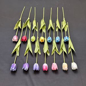 Fleurs de tulipes en soie Junheyuan, branche unique, multicolores, semi-ouvertes, pour décoration de mariage et artisanat DIY - Product Image 1