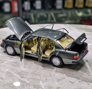 Modelo de Auto <span class=keywords><strong>NOREV</strong></span> 1:18 Merz 230E 1990 - Product Image 2