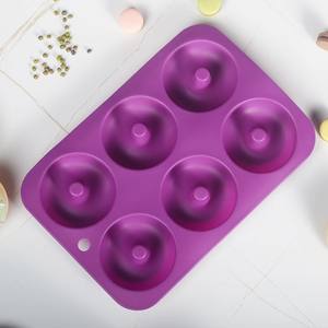 <span class=keywords><strong>Molde</strong></span> de Silicona para <span class=keywords><strong>Donuts</strong></span> - <span class=keywords><strong>Molde</strong></span> Antiadherente para Hornear <span class=keywords><strong>Donuts</strong></span> <span class=keywords><strong>Caseros</strong></span> - Product Image 5