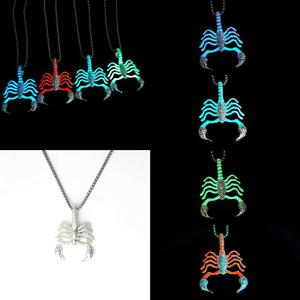 Collar de acero inoxidable con colgante de escorpión, colgante de <span class=keywords><strong>rey</strong></span> luminoso de Halloween, creativo, Hip Hop, novedad de 2022 - Product Image 6