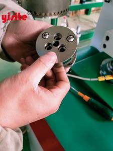 เครื่องทดสอบแรงเสียดทานแบบสากลวัสดุคอมโพสิตพลาสติกโลหะแบบหมุนแรงดัน1000N - Product Image 5