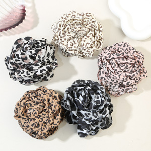 Pasadores de Pelo con Flores de Tela Vintage, Pasadores de Cola de Caballo de Moda, Pasadores de Pelo para Niñas, Pinzas de Pelo de Tiburón, Accesorios para el Cabello para Mujer - Product Image 2
