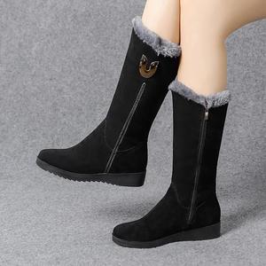 <span class=keywords><strong>Bottes</strong></span> d'hiver classiques noires à fourrure mi-mollet avec détail d'ornement métallique, semelle antidérapante, chaussures pour temps froid - Product Image 4