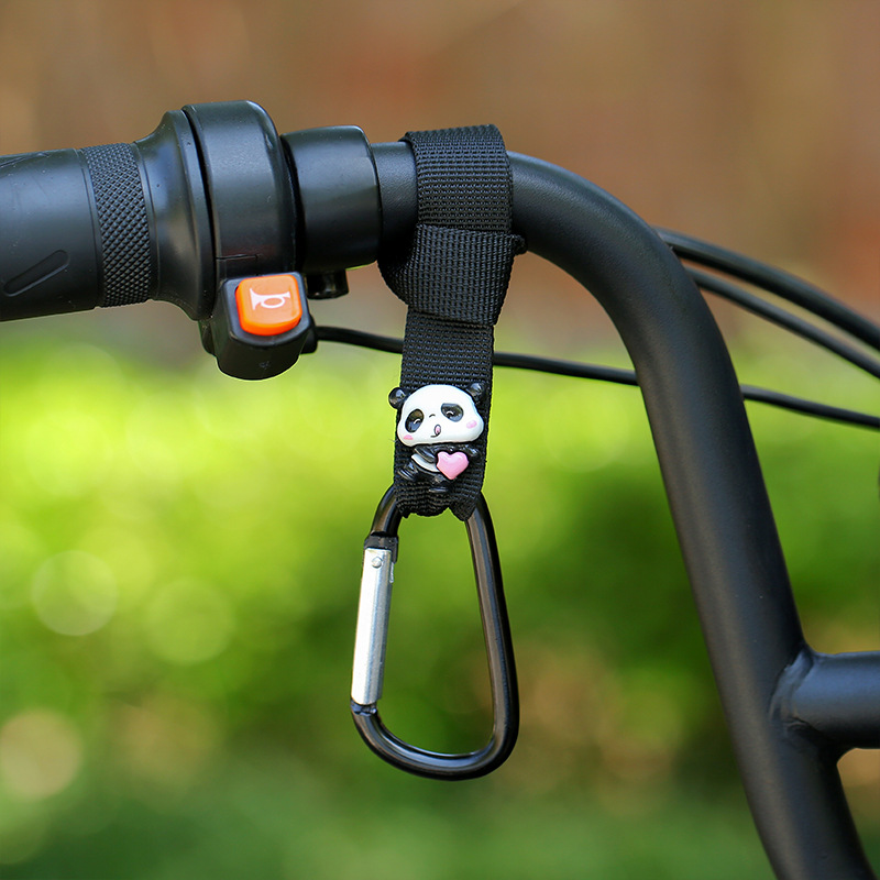 Panda en forme de coeur style sangle noire