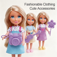 Poupée réaliste de 5 pouces avec tenues et accessoires tendance, jouet de jeu d'imitation pour enfants avec guitare, appareil photo et fleur pour filles