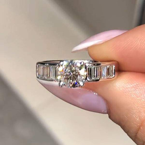 Anello dal design geometrico, elegante anello da dito per donna, stile matrimonio - Product Image 6